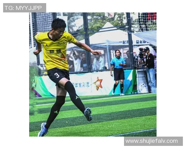 足球老师bd带你走进足球世界的魅力与激情，开启你的足球梦想之旅